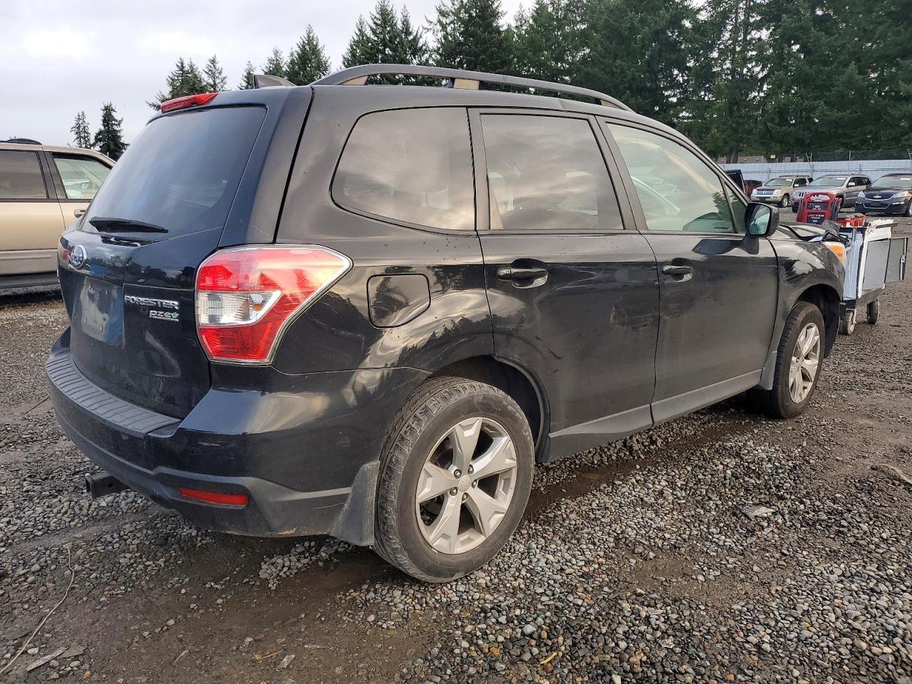 2016 SUBARU FORESTER