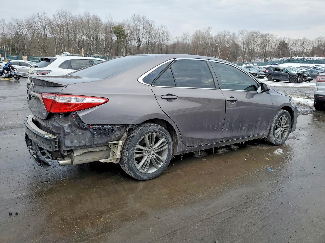 2015 TOYOTA CAMRY