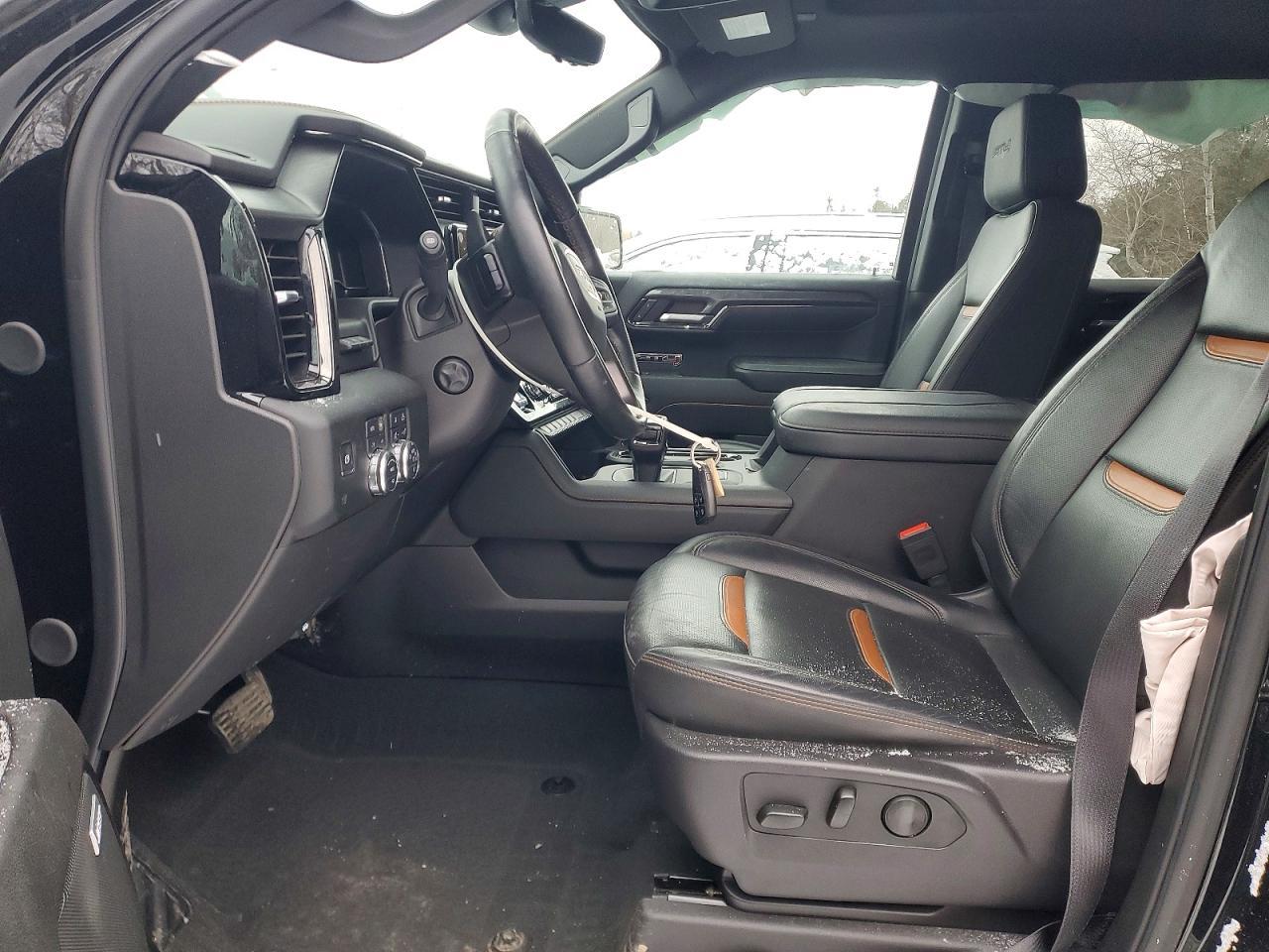 2024 GMC Sierra