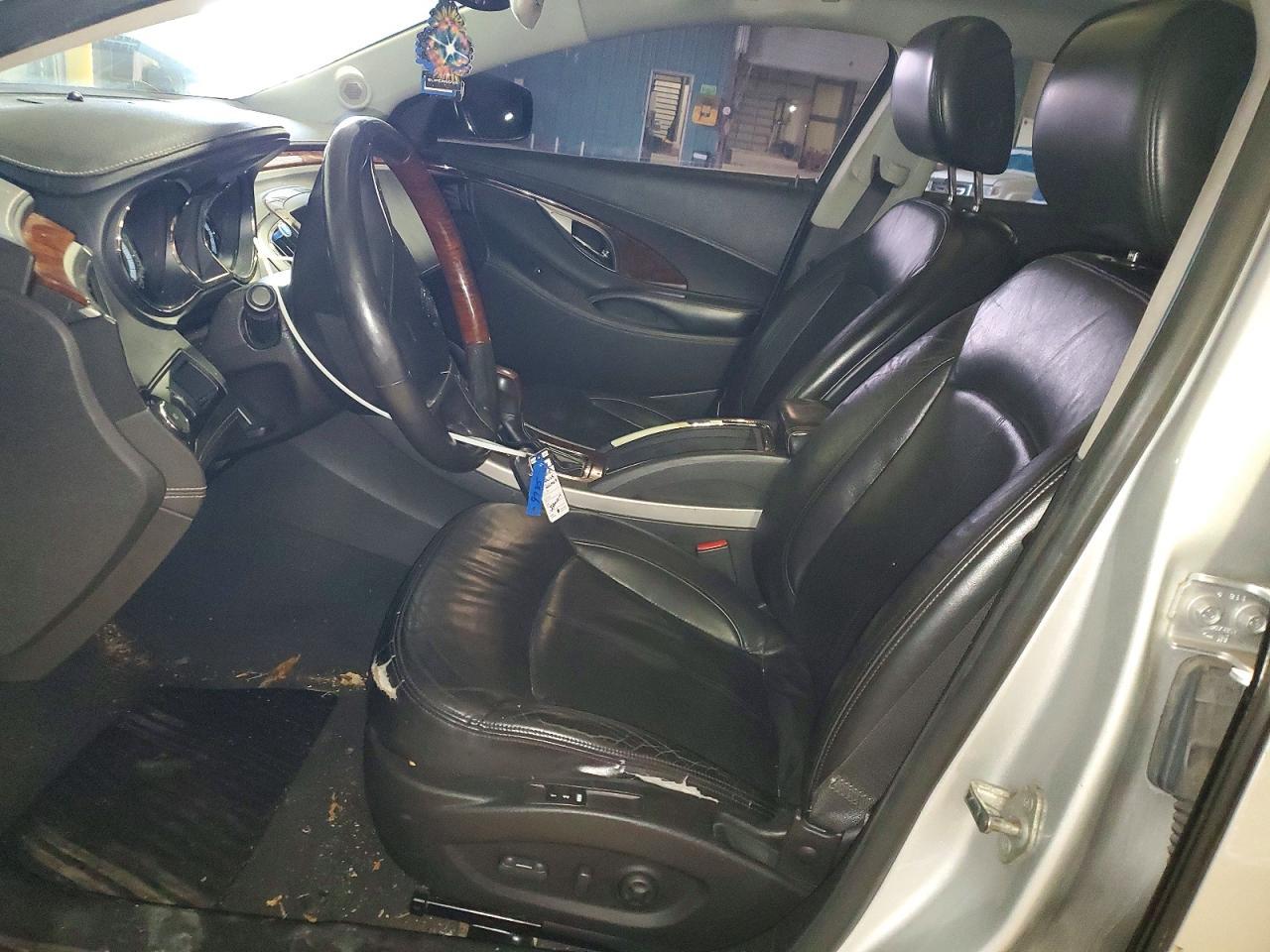 2010 BUICK LACROSSE
