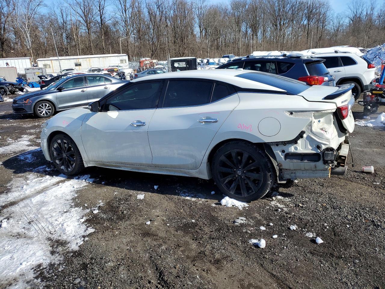 2017 NISSAN Maxima