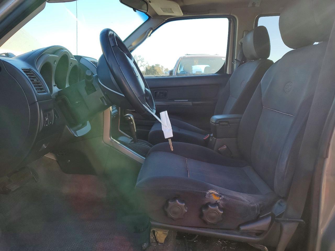 2004 NISSAN Frontier