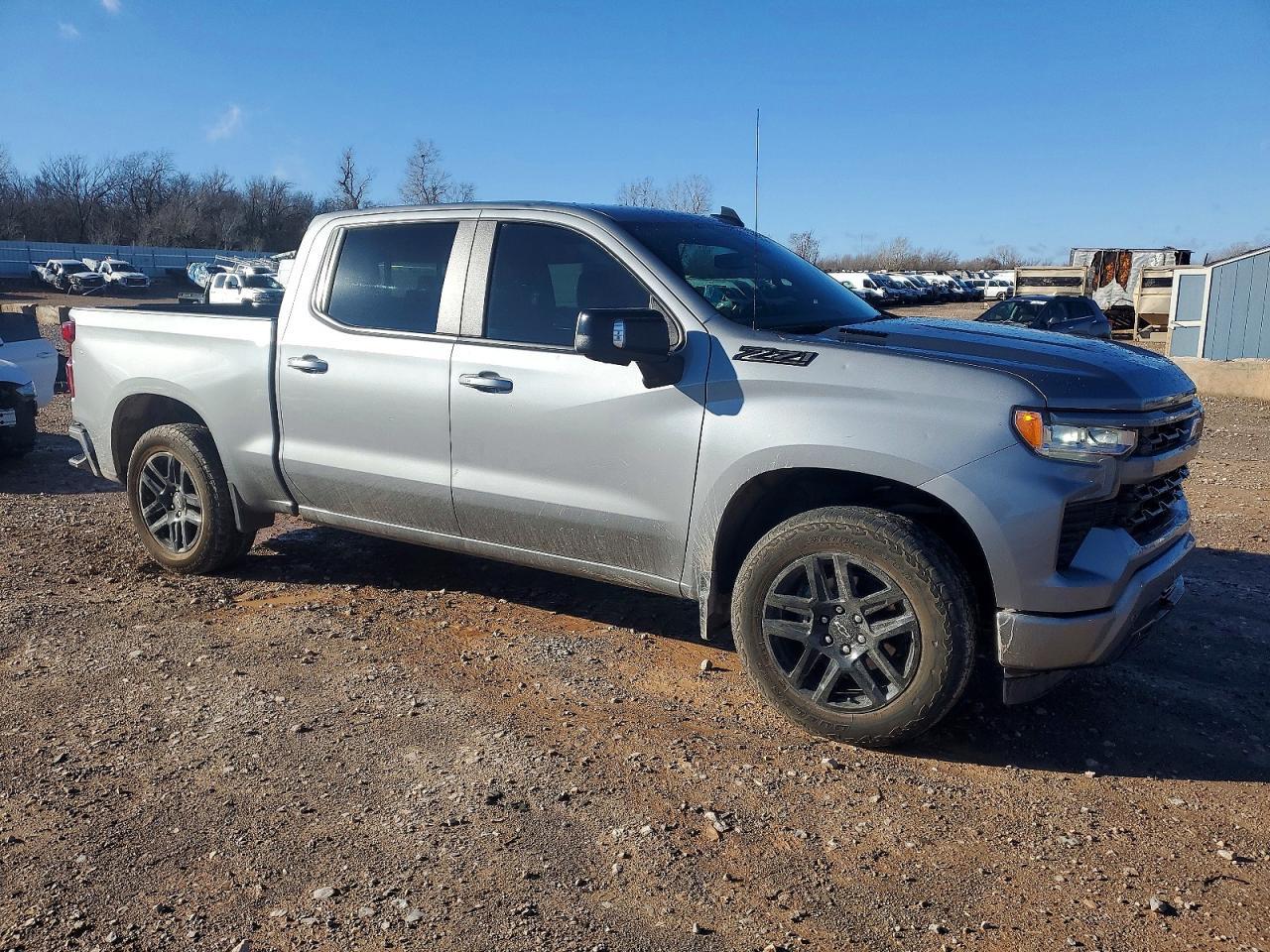 2024 CHEVROLET Silverado