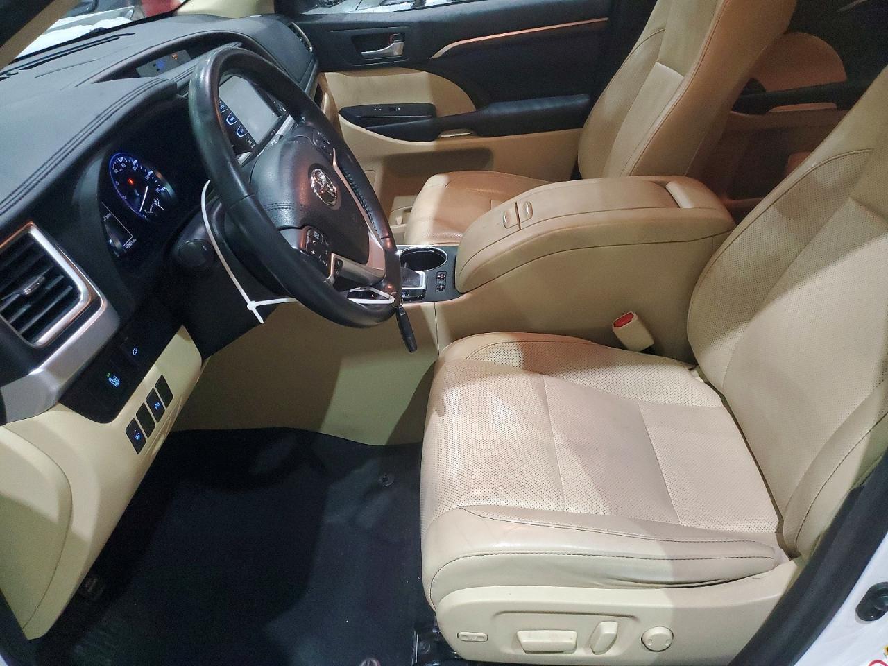 2015 TOYOTA HIGHLANDER