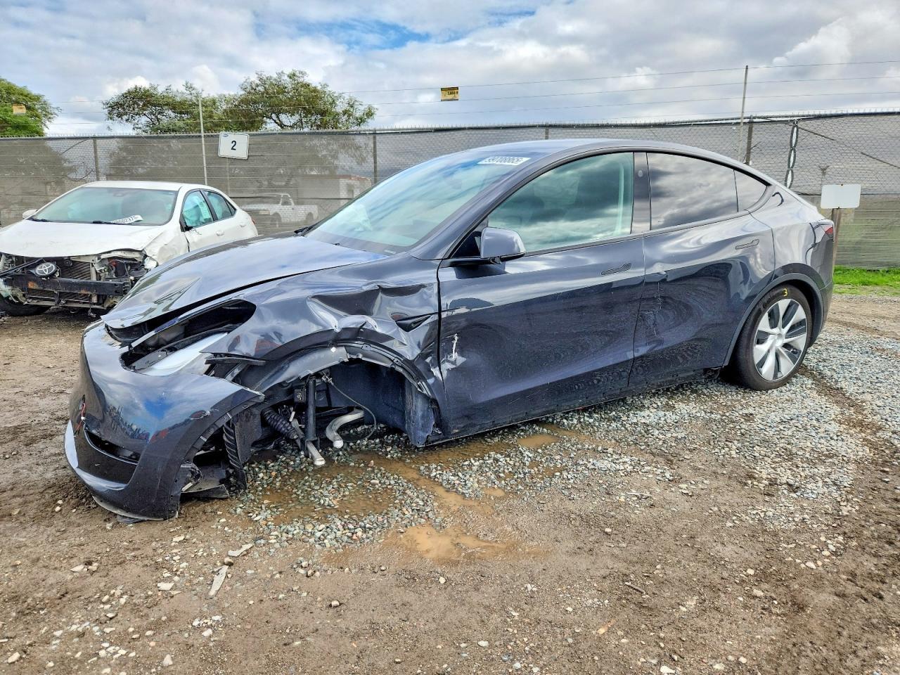 2024 TESLA MODEL Y