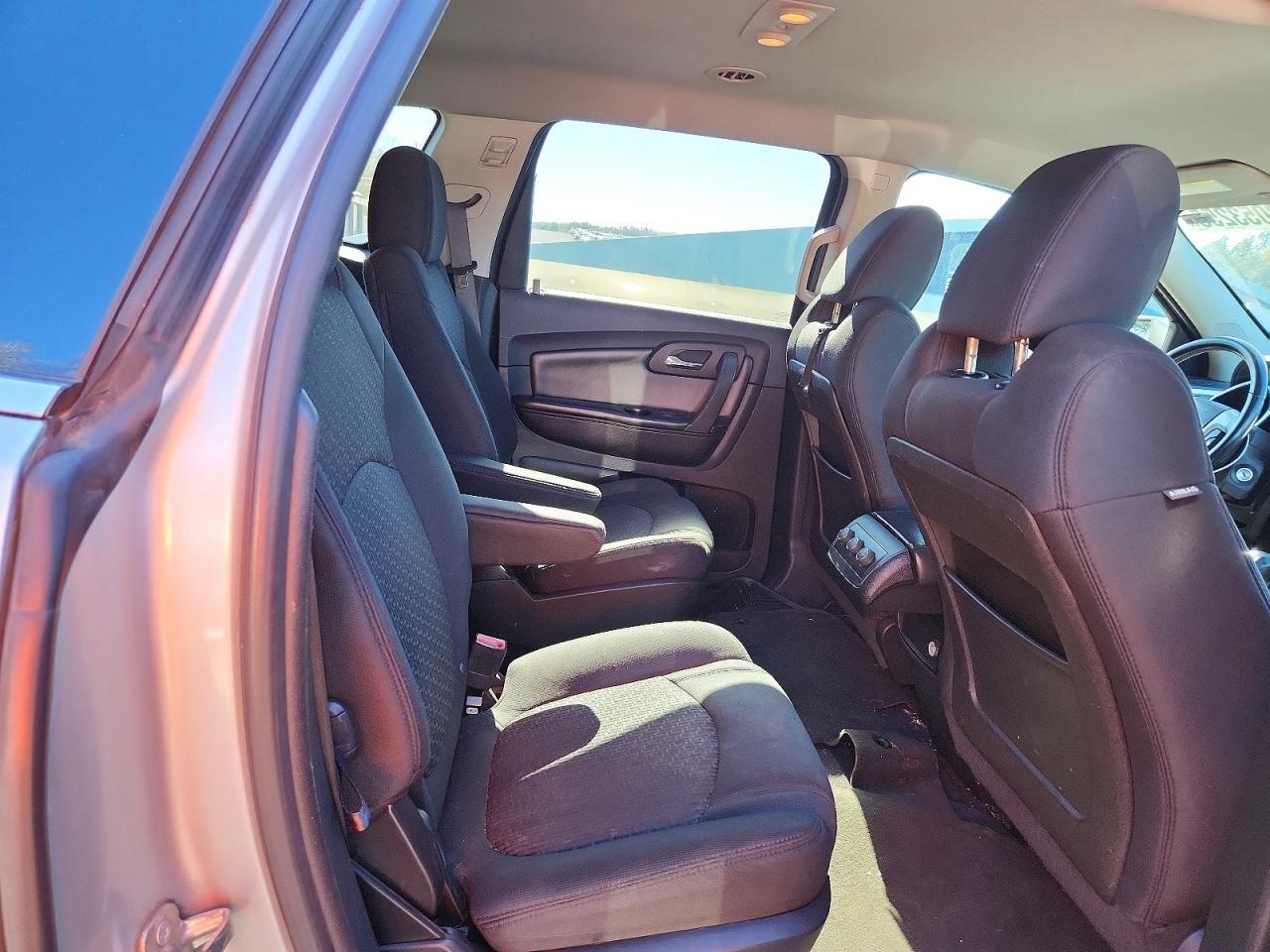 2011 CHEVROLET TRAVERSE