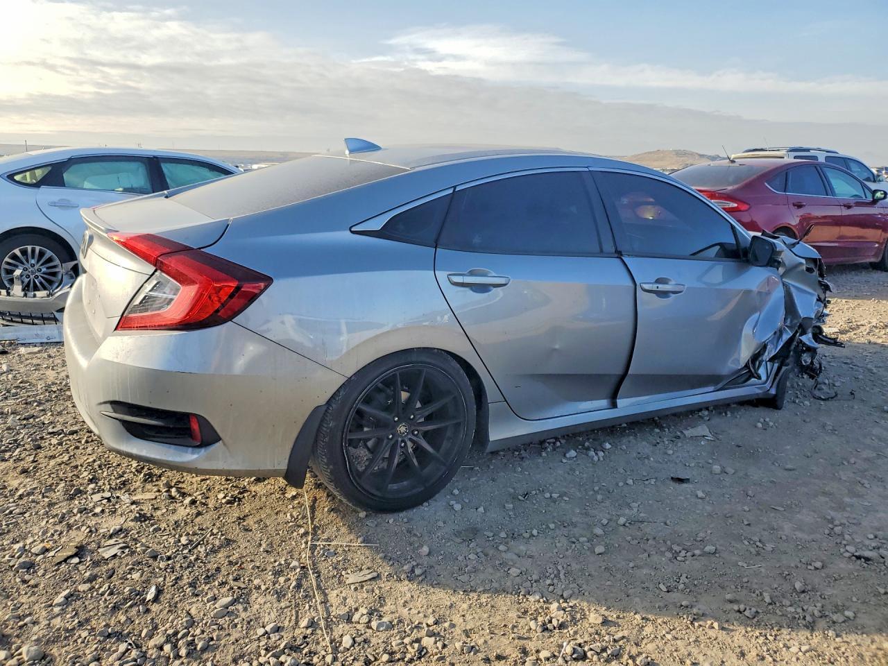 2016 HONDA CIVIC