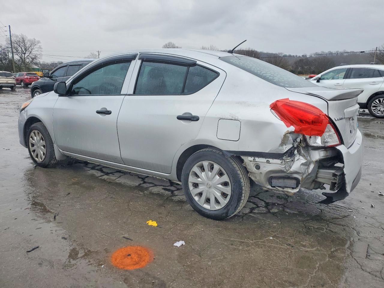 2015 NISSAN VERSA
