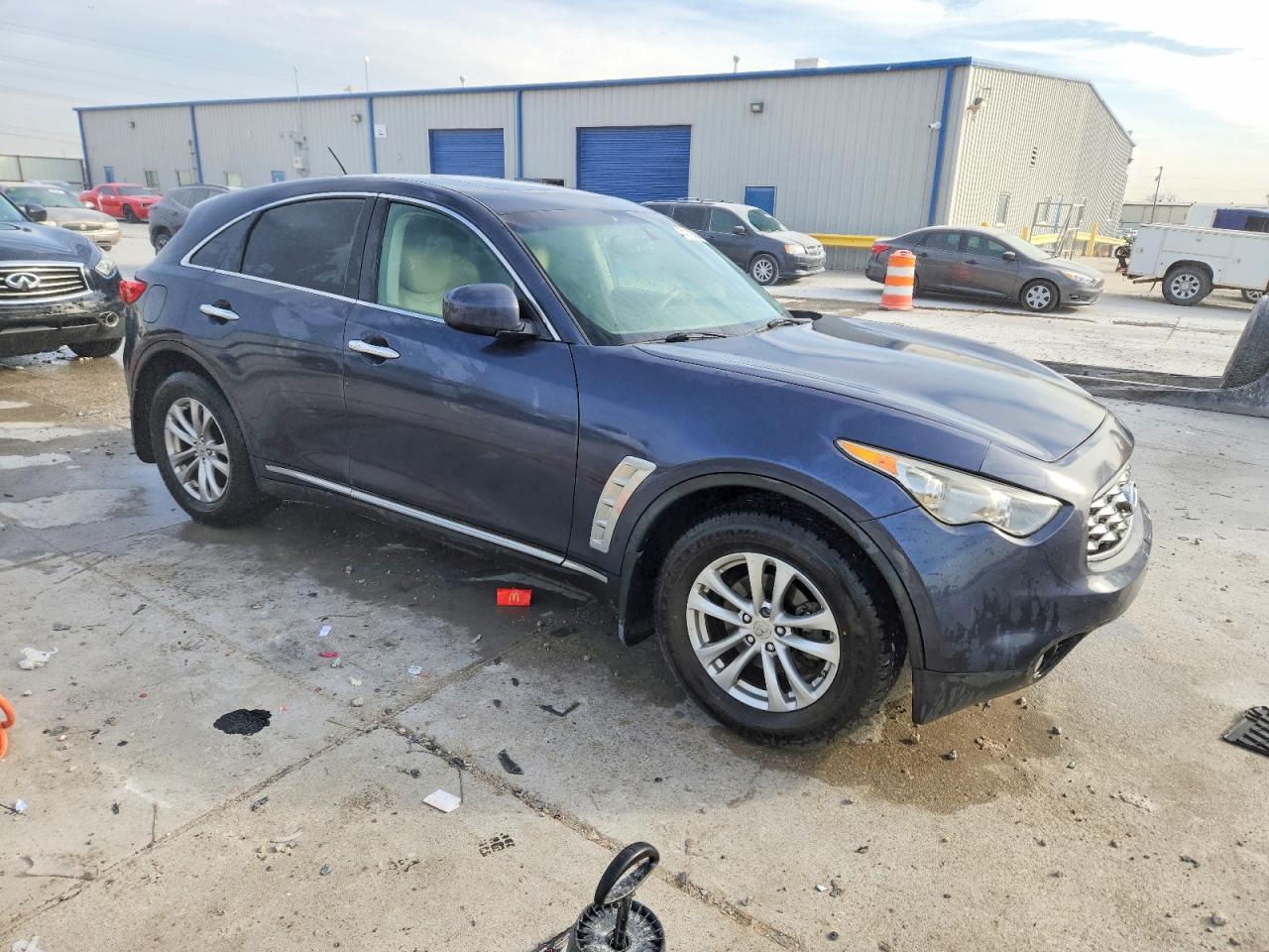 2011 INFINITI FX35