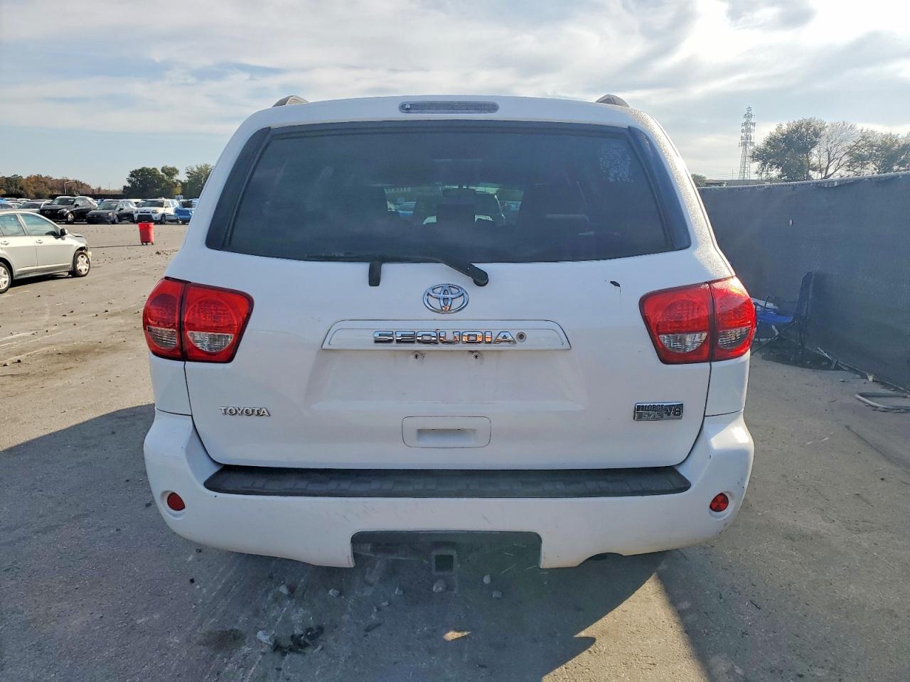 2008 TOYOTA Sequoia