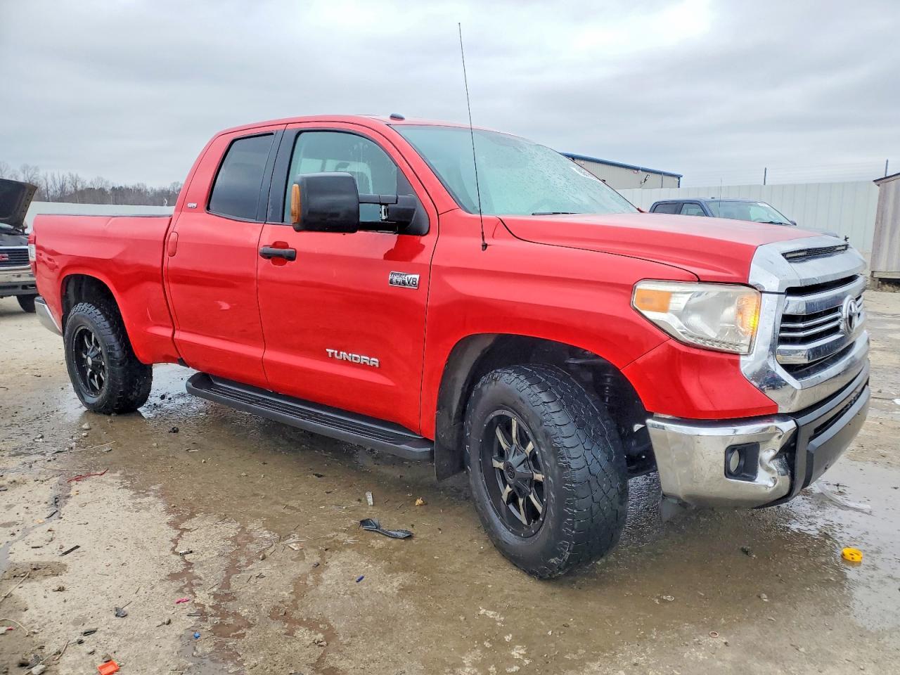 2016 TOYOTA TUNDRA