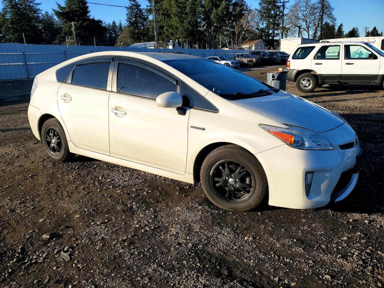 2015 TOYOTA PRIUS