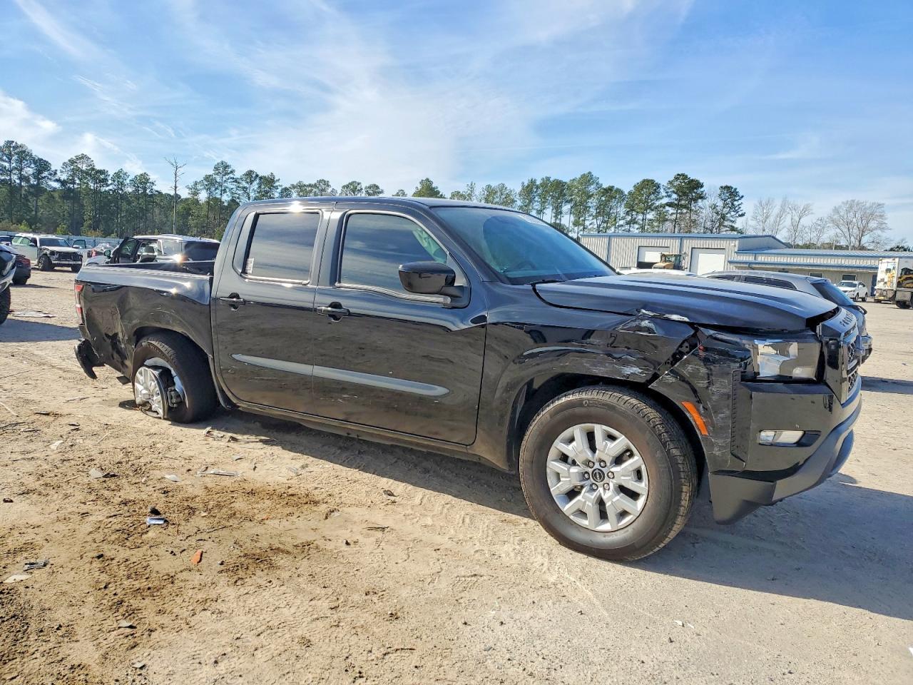 2024 NISSAN Frontier