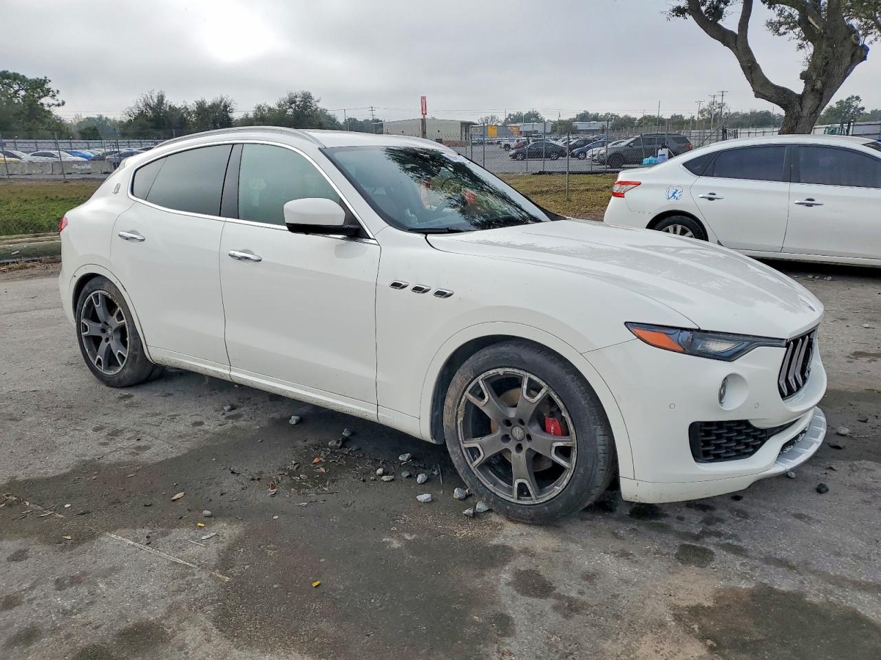 2017 MASERATI Levante