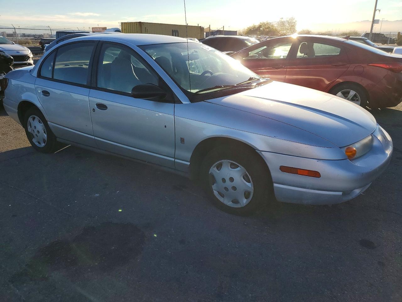 2002 SATURN Sl1
