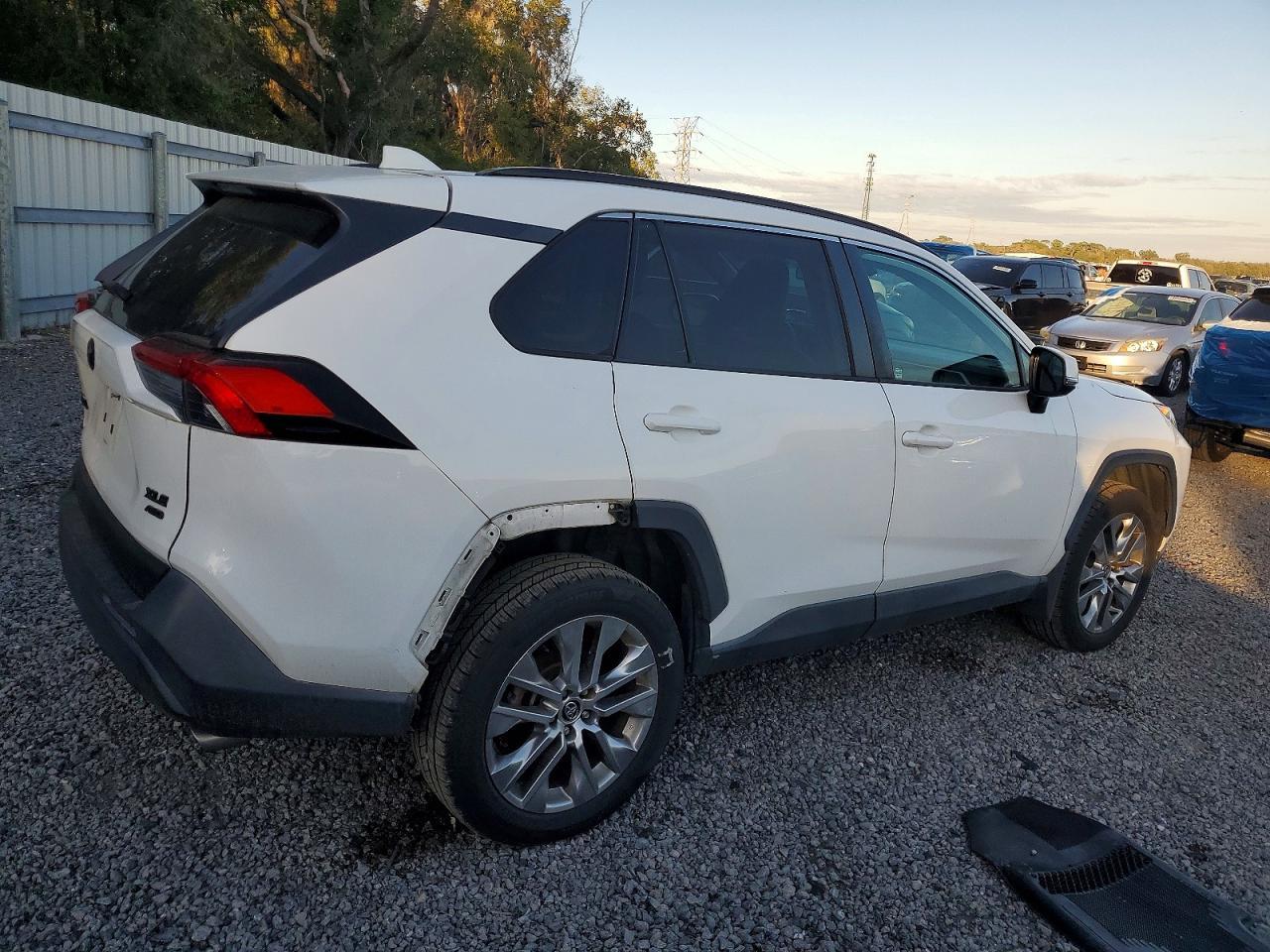 2020 TOYOTA RAV4
