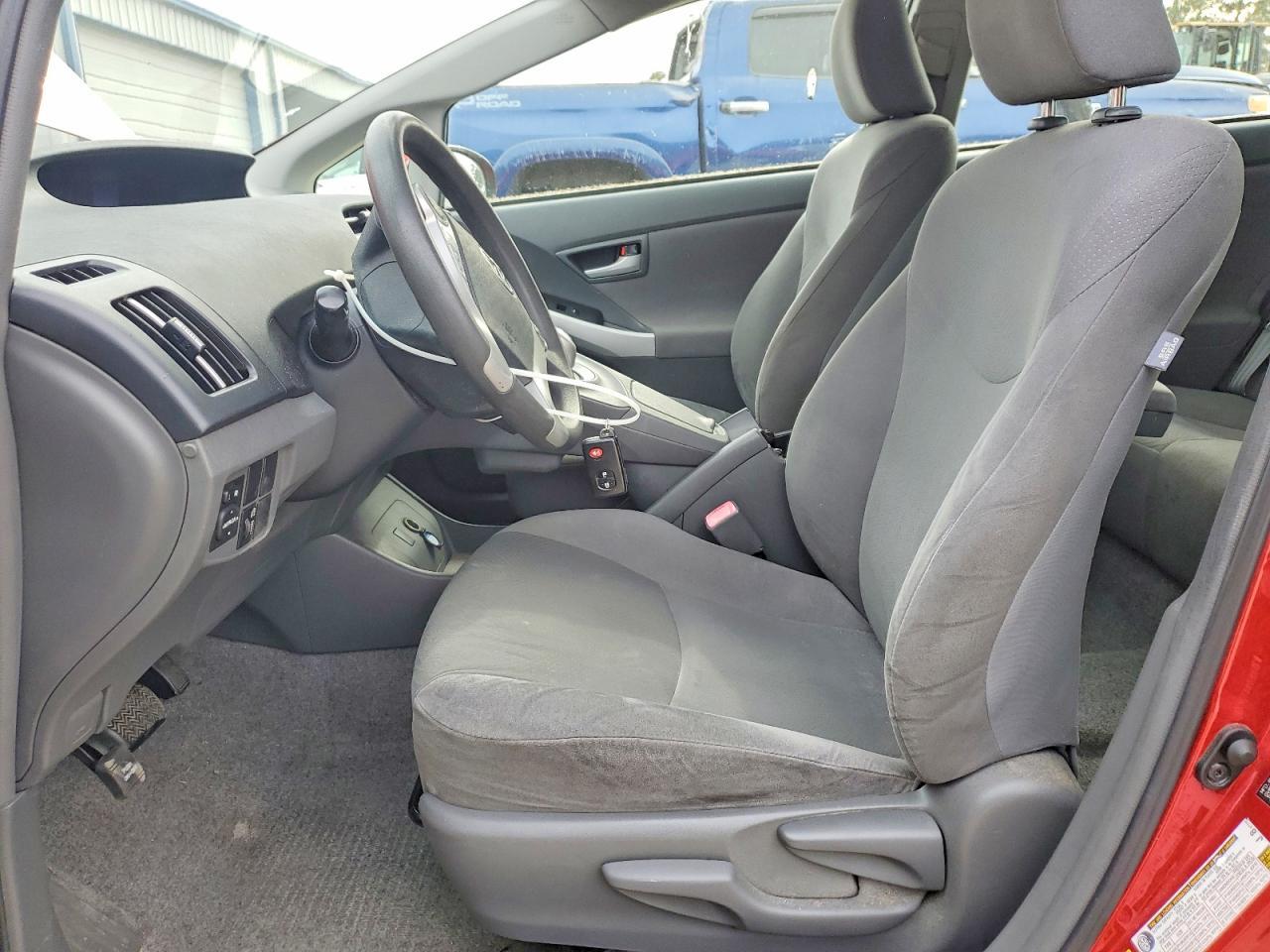 2011 TOYOTA PRIUS