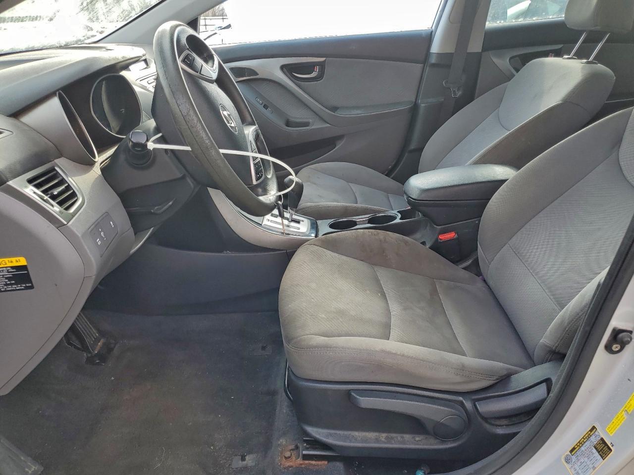 2012 HYUNDAI ELANTRA