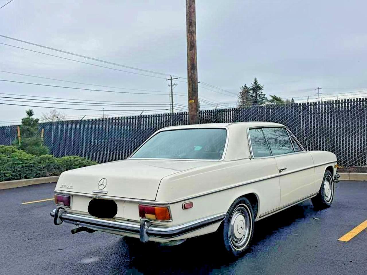1972 MERCEDES-BENZ