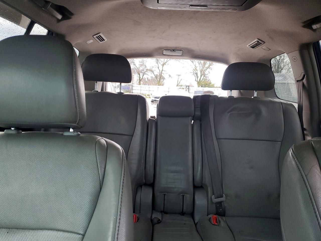 2011 TOYOTA HIGHLANDER