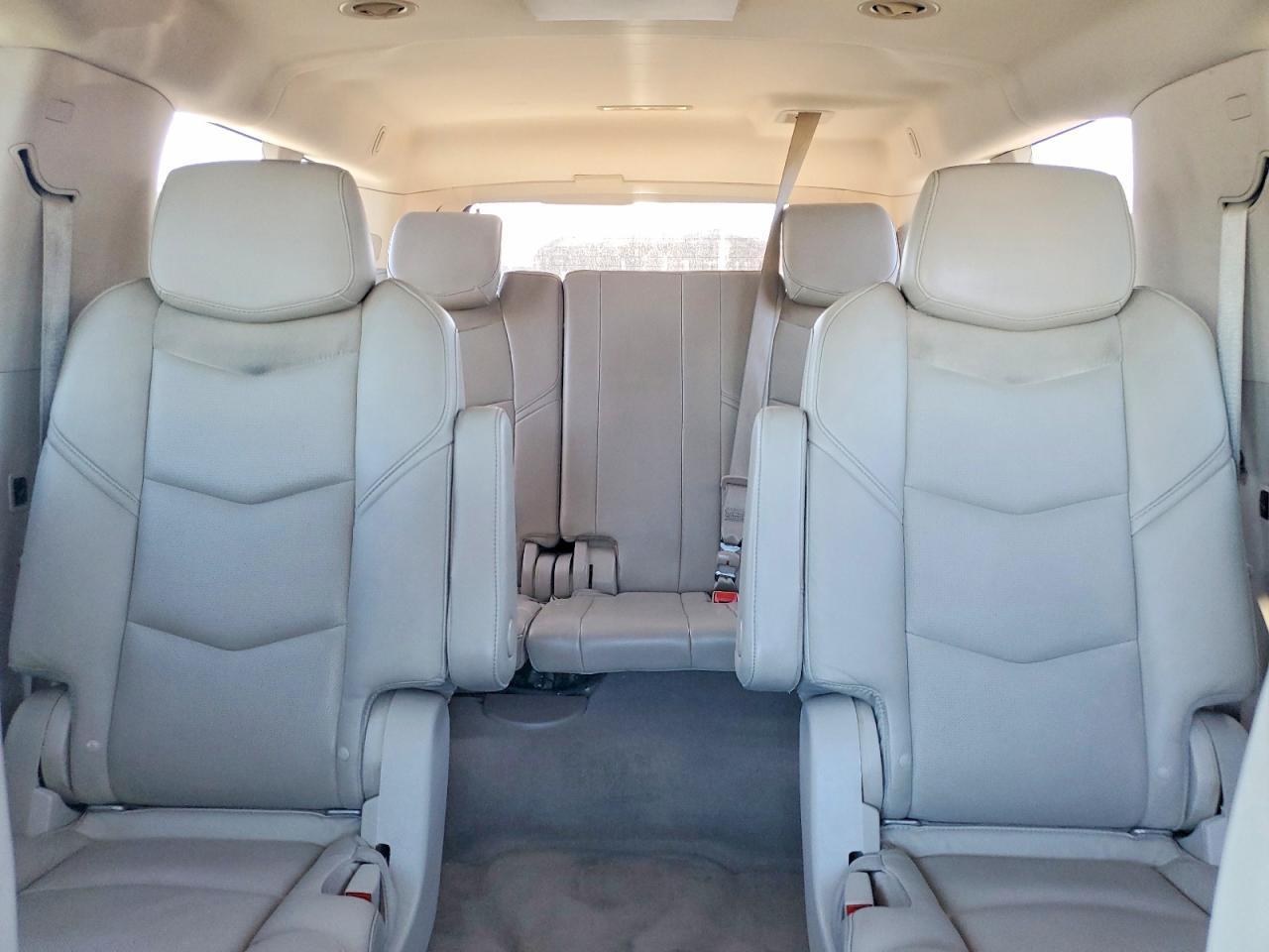 2016 CADILLAC Escalade ESV