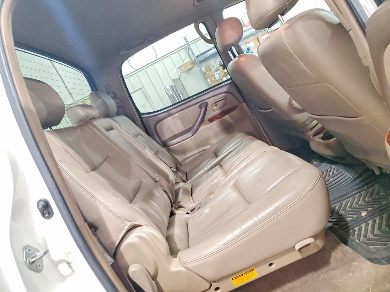 2004 TOYOTA TUNDRA