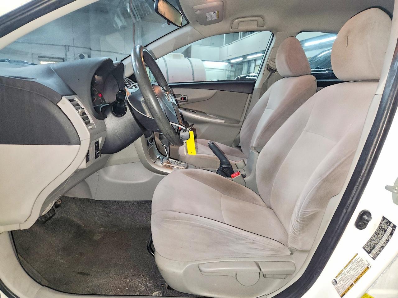 2011 TOYOTA COROLLA