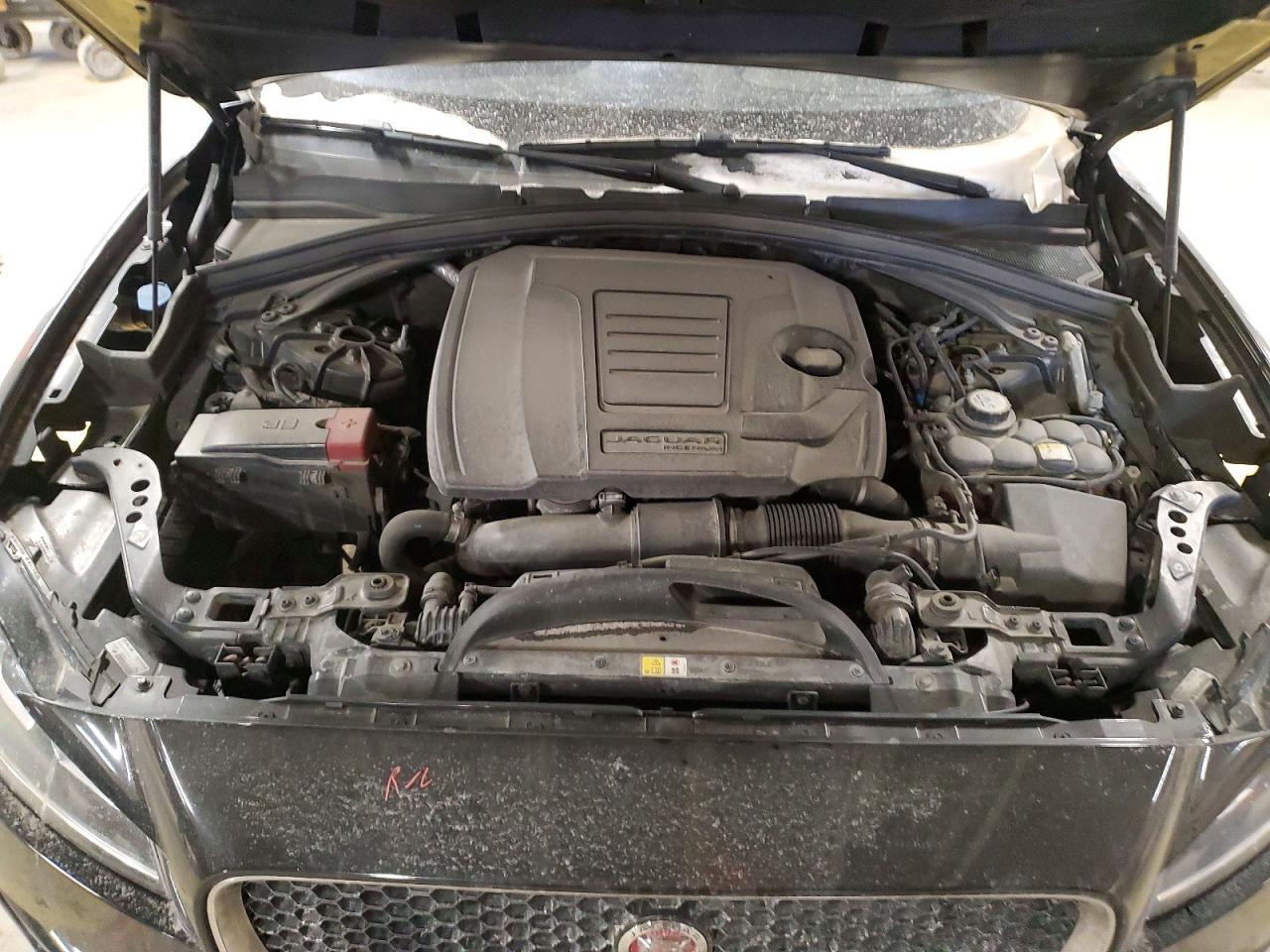 2018 JAGUAR F-Pace