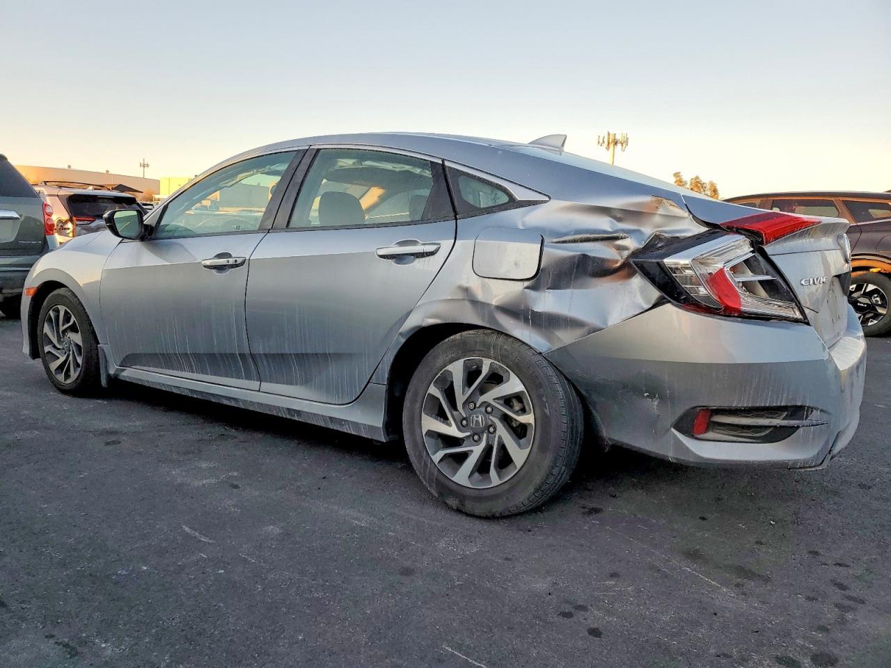 2018 HONDA CIVIC