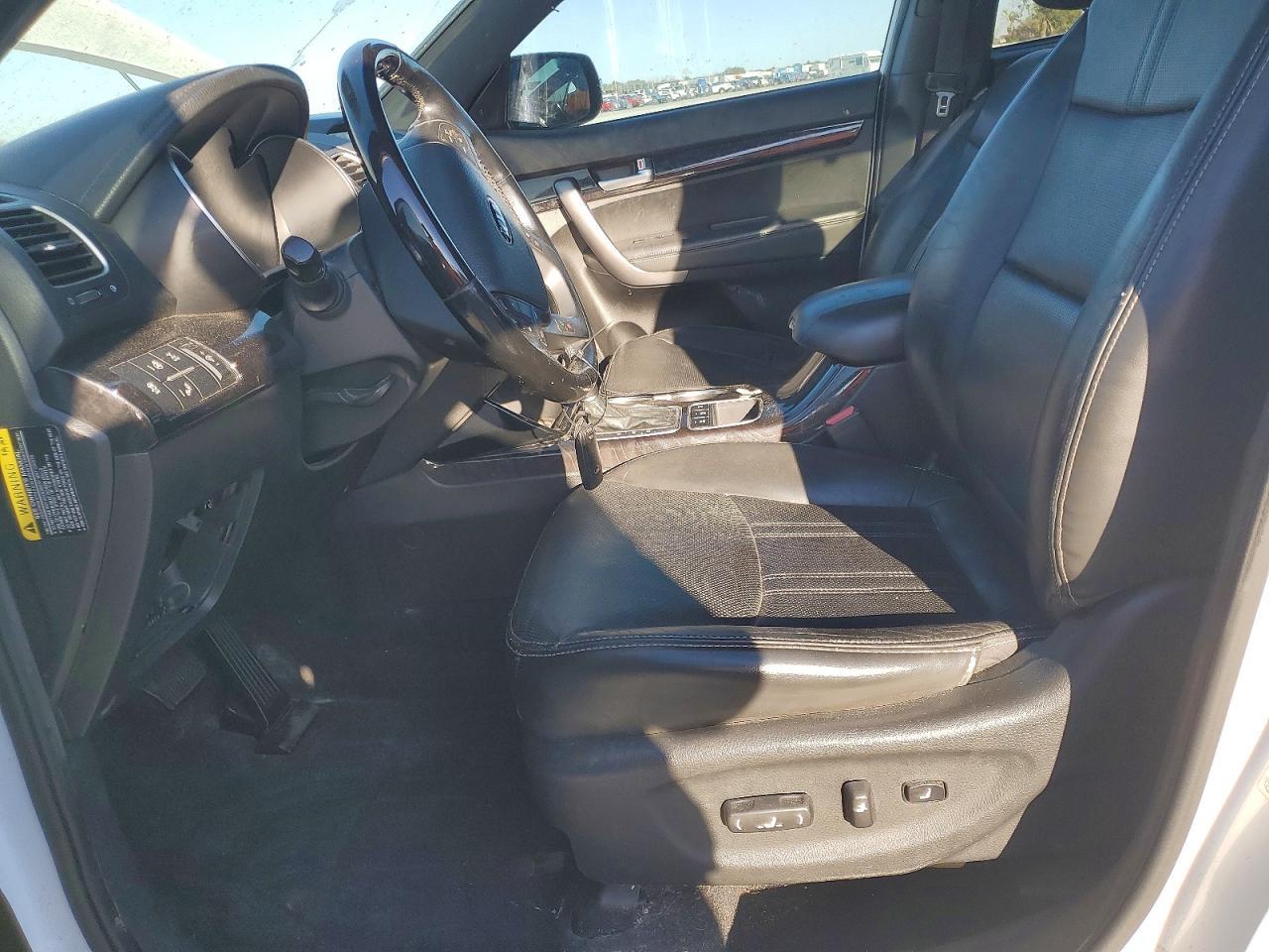 2014 KIA SORENTO