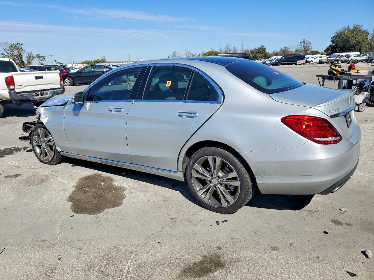 2016 MERCEDES-BENZ C-CLASS