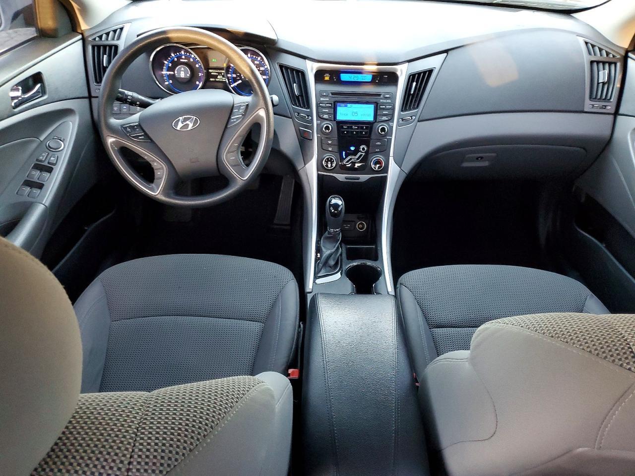 2013 HYUNDAI SONATA