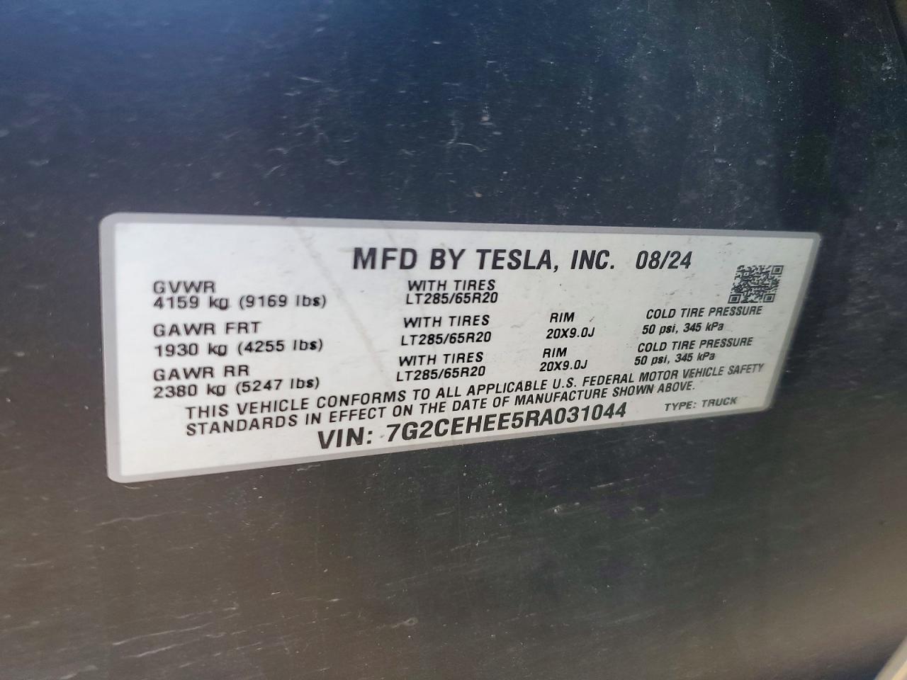 2024 TESLA Cybertruck