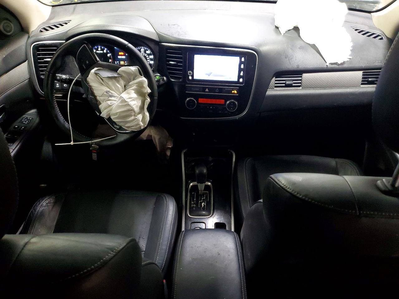 2019 MITSUBISHI outlander
