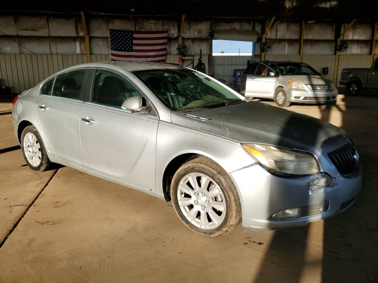 2013 BUICK Regal