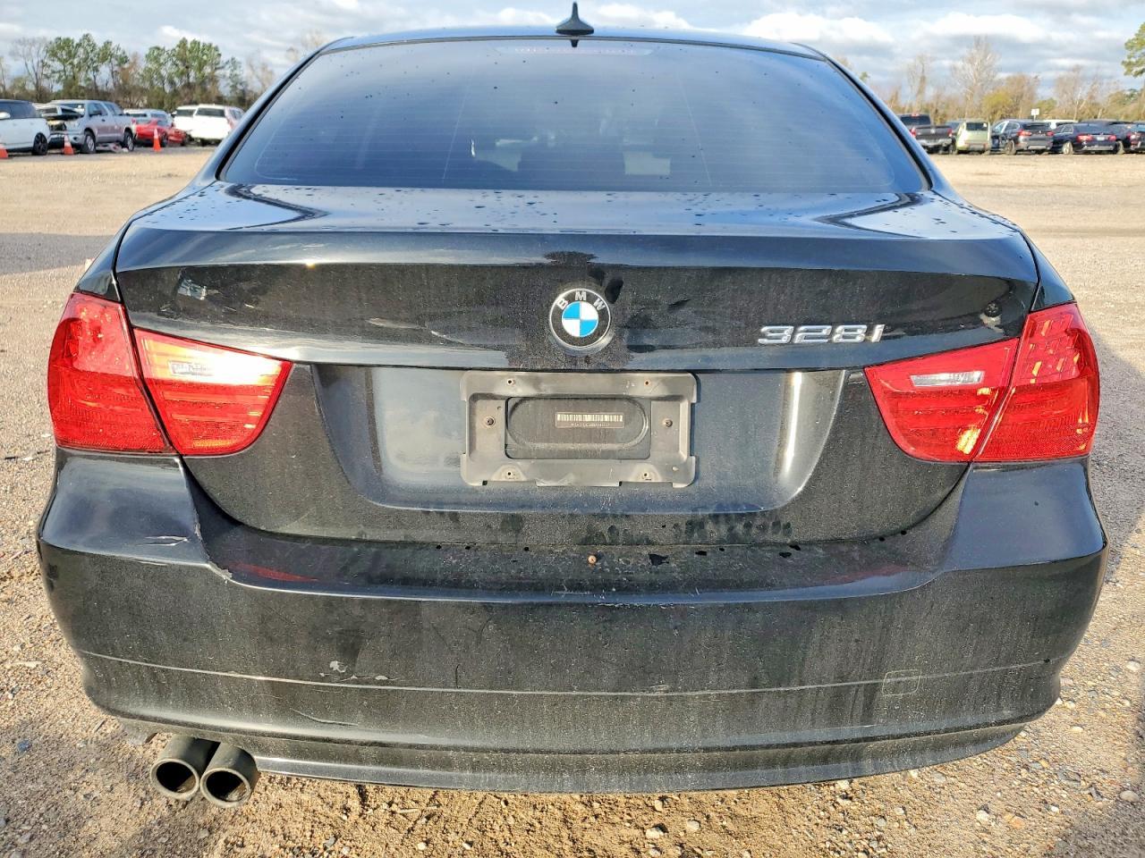 2011 BMW 3 SERIES