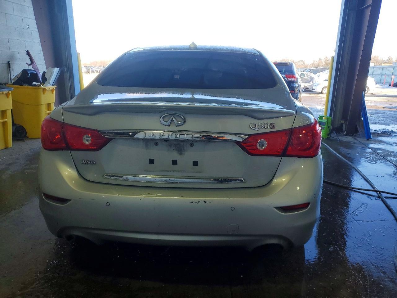 2016 INFINITI Q50
