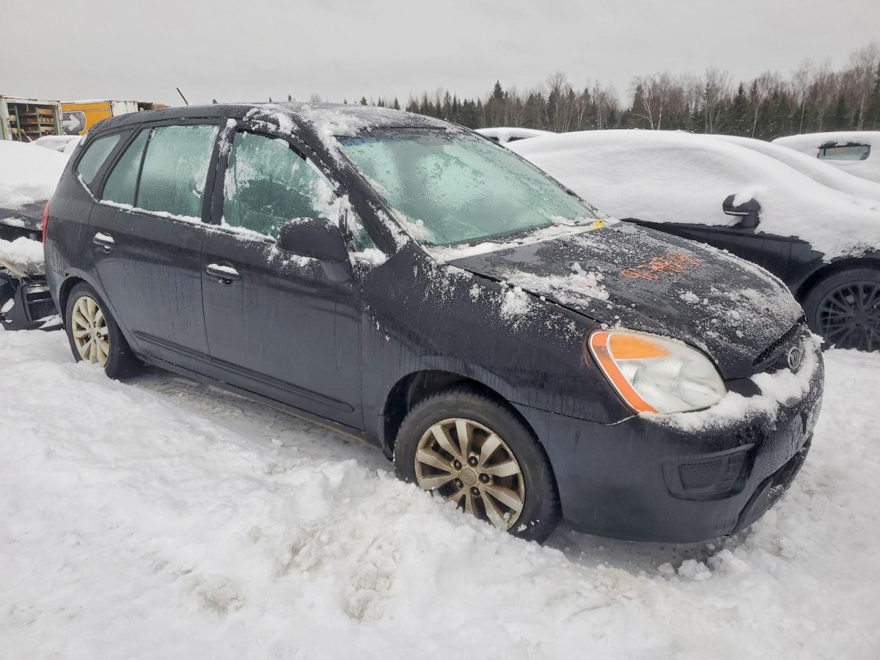 2010 KIA RONDO