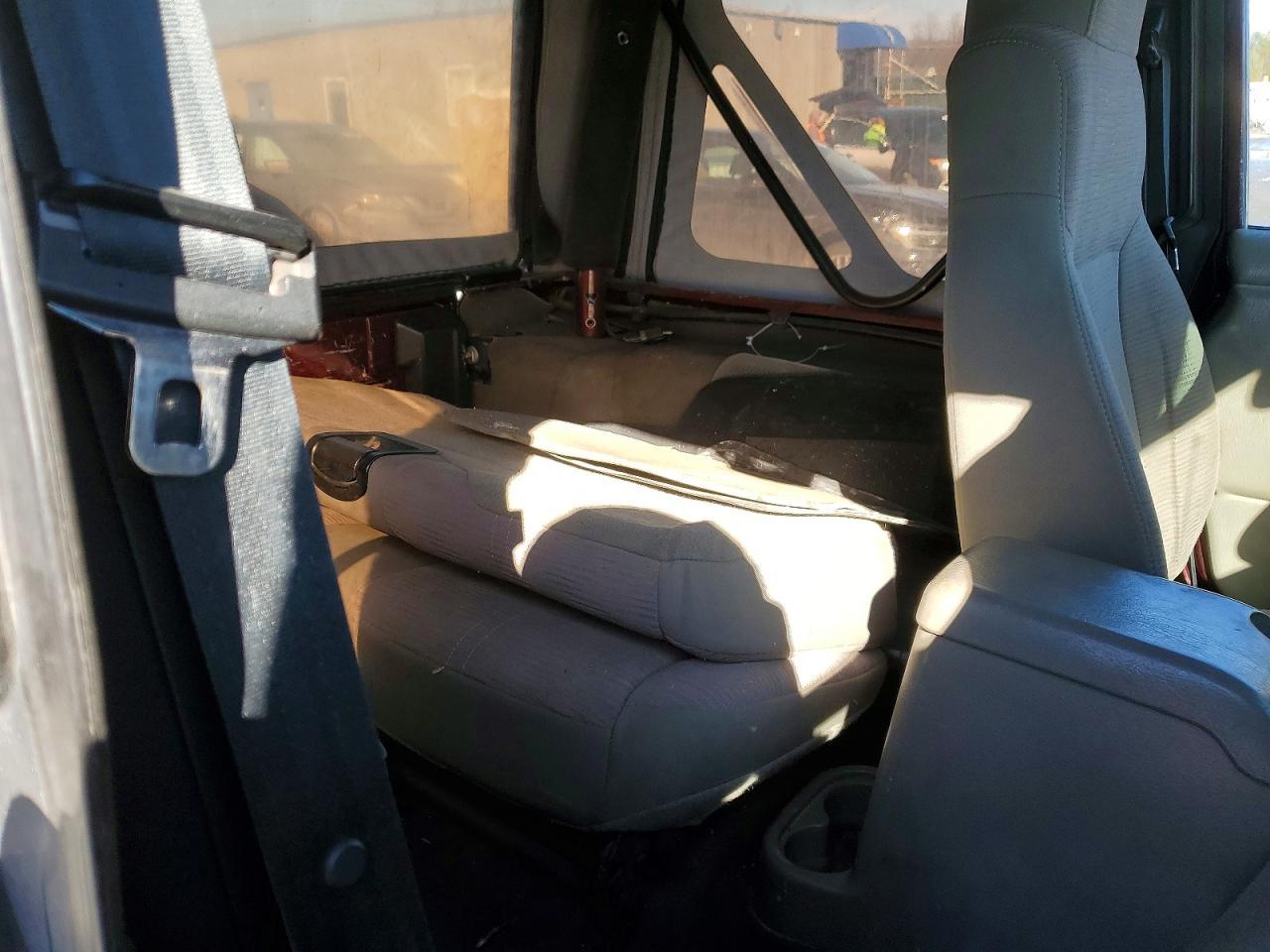 2004 JEEP WRANGLER