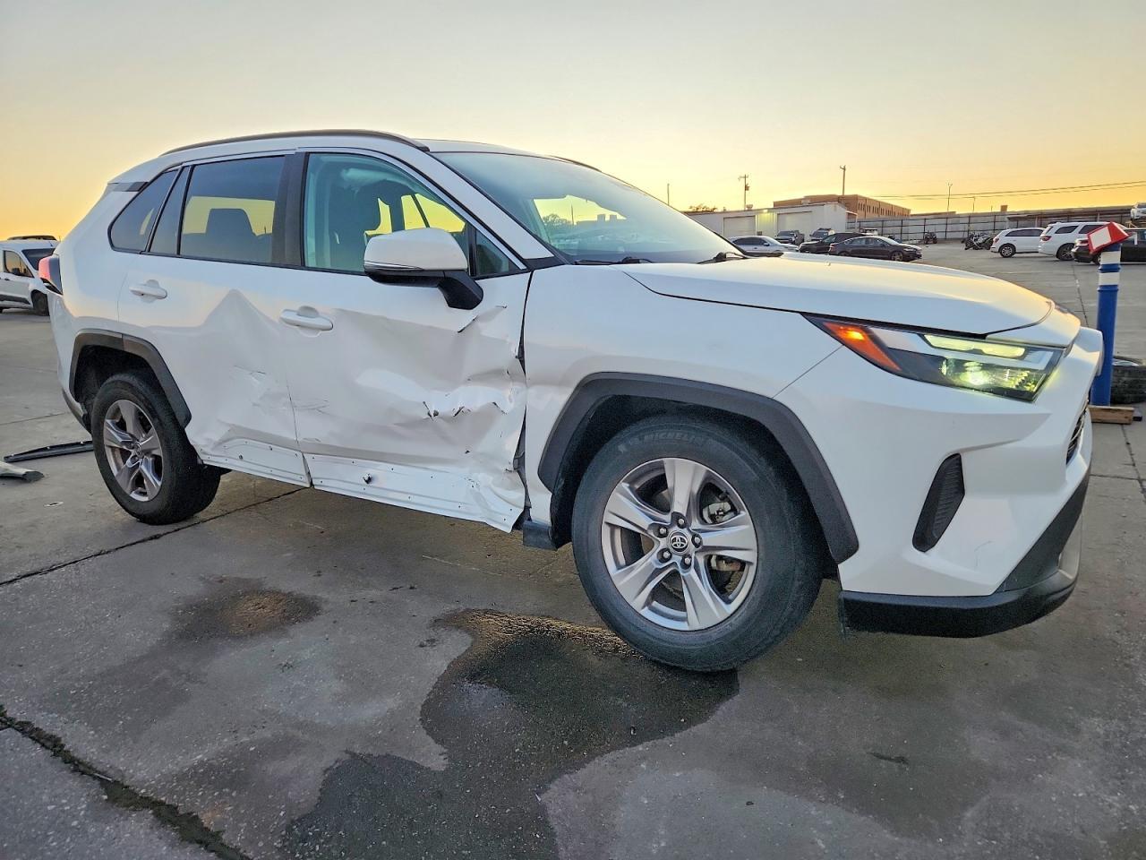 2022 TOYOTA RAV4
