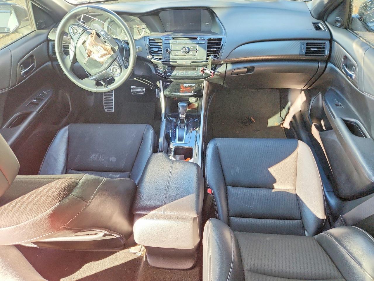 2017 HONDA ACCORD