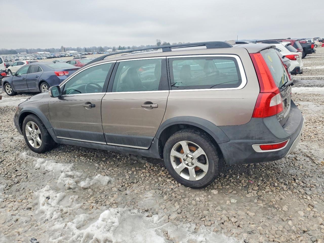2011 VOLVO XC70