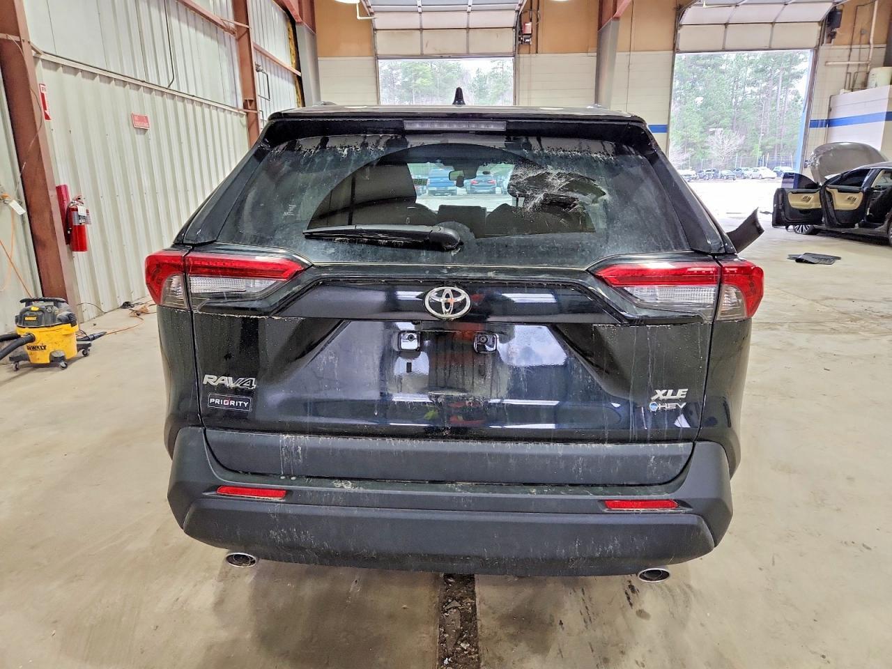 2025 TOYOTA RAV4