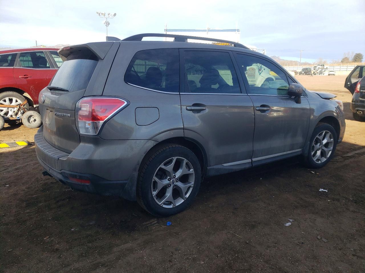 2018 SUBARU FORESTER