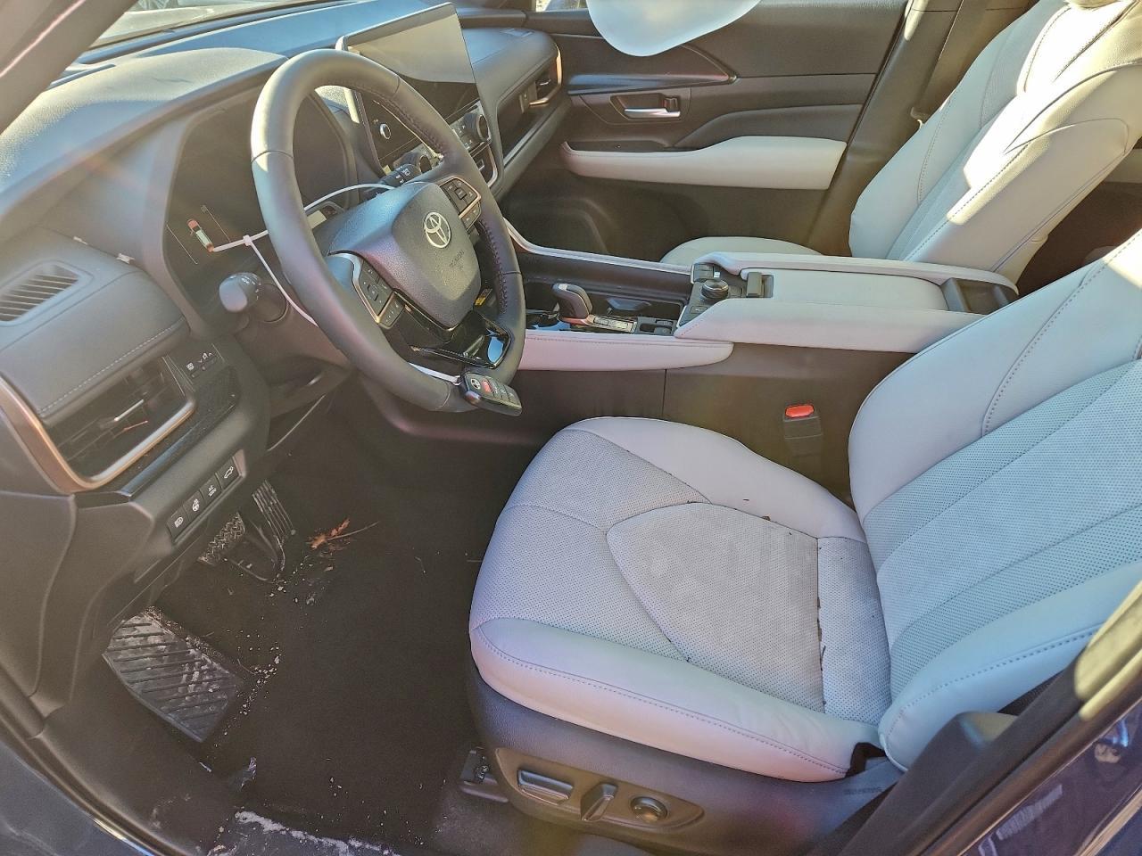 2026 TOYOTA HIGHLANDER