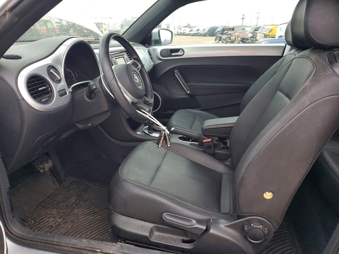 2014 VOLKSWAGEN Beetle