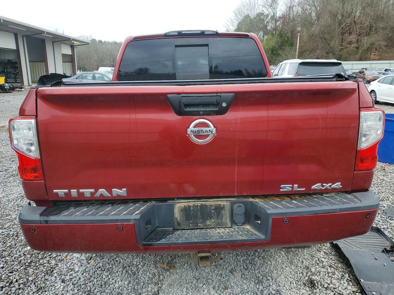 2017 NISSAN Titan