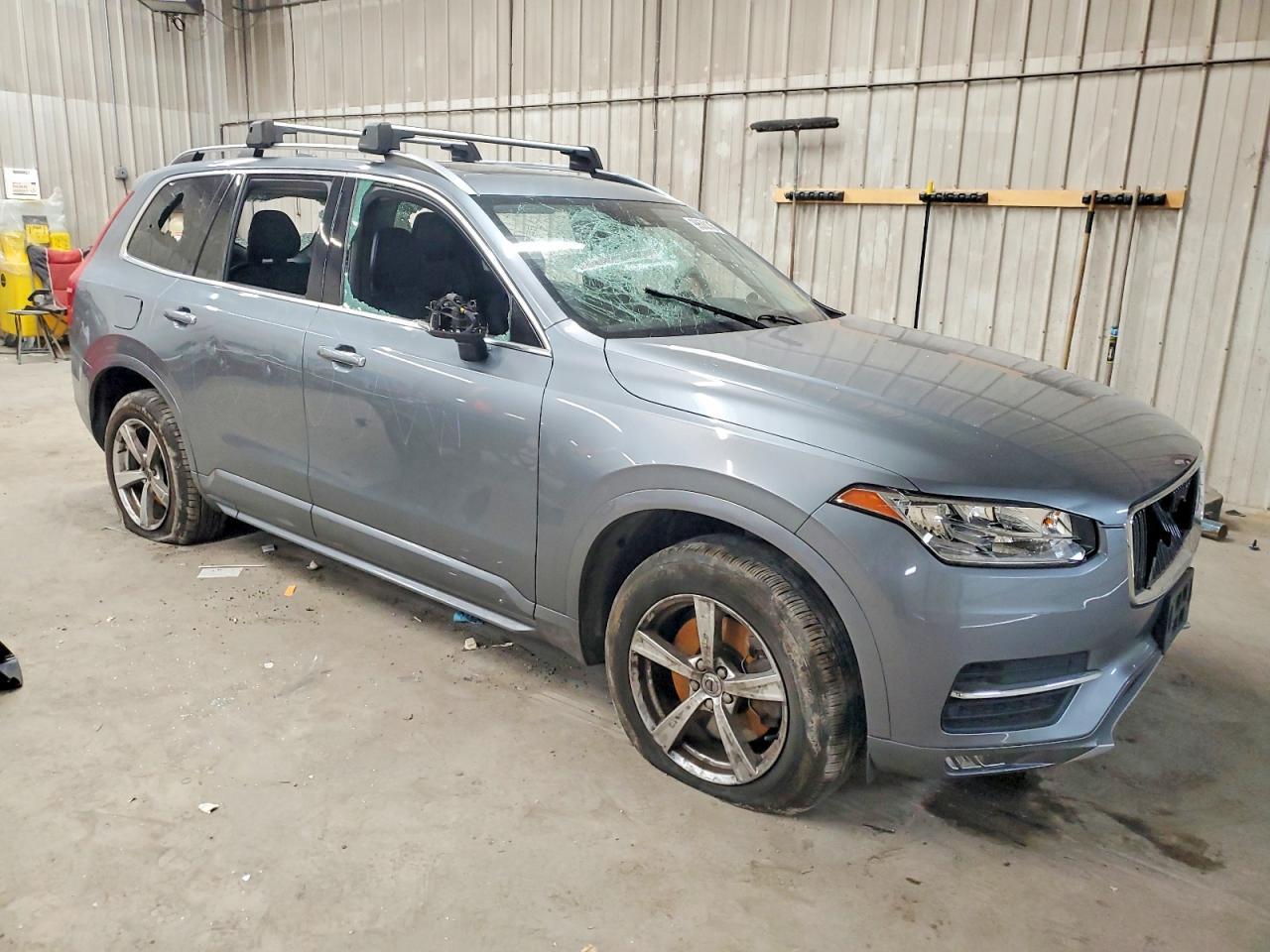 2016 VOLVO XC90