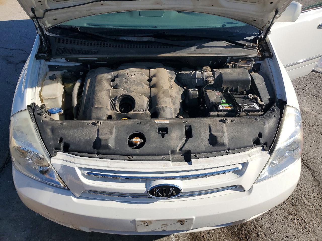 2010 KIA SEDONA
