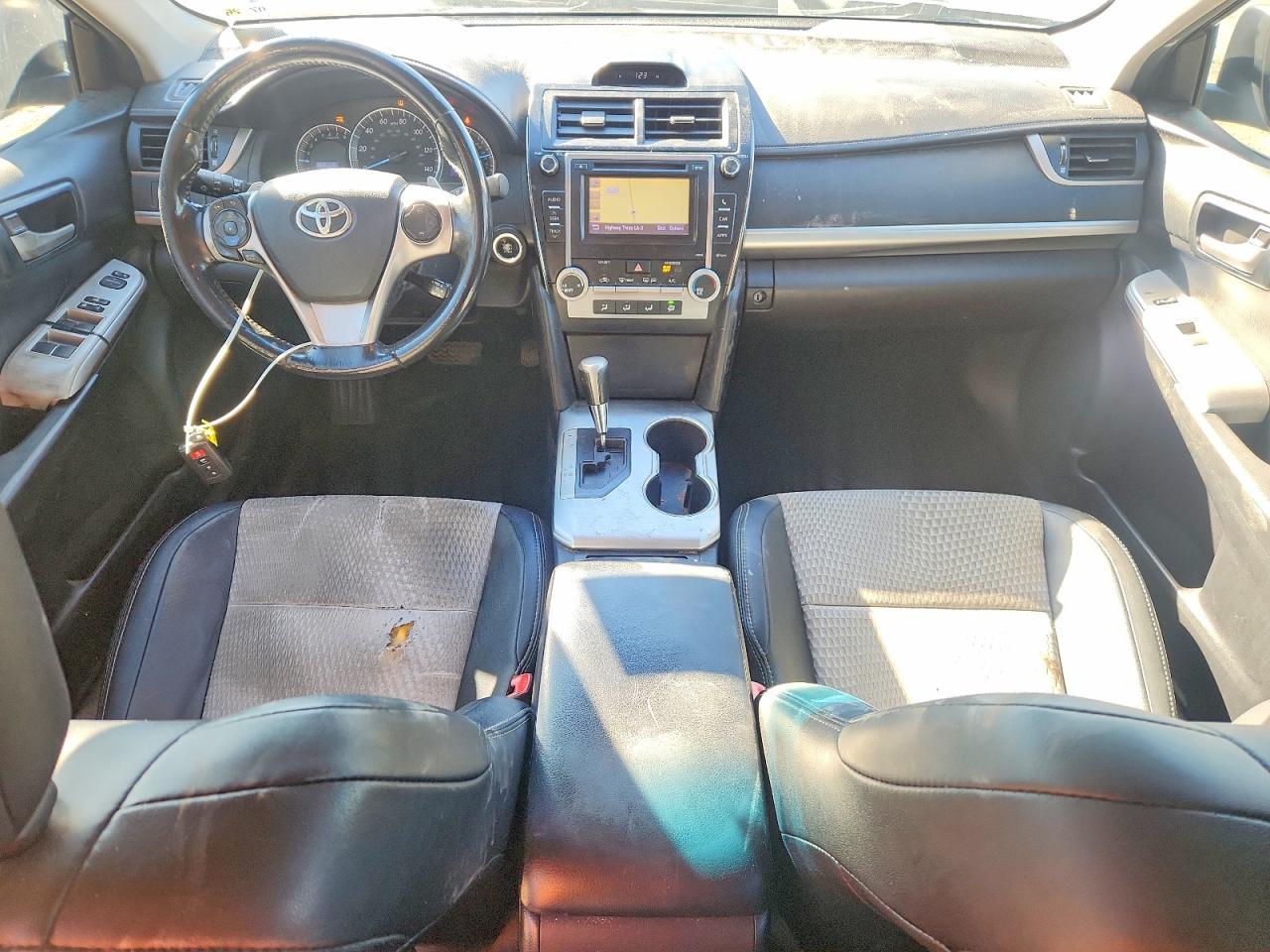 2014 TOYOTA CAMRY
